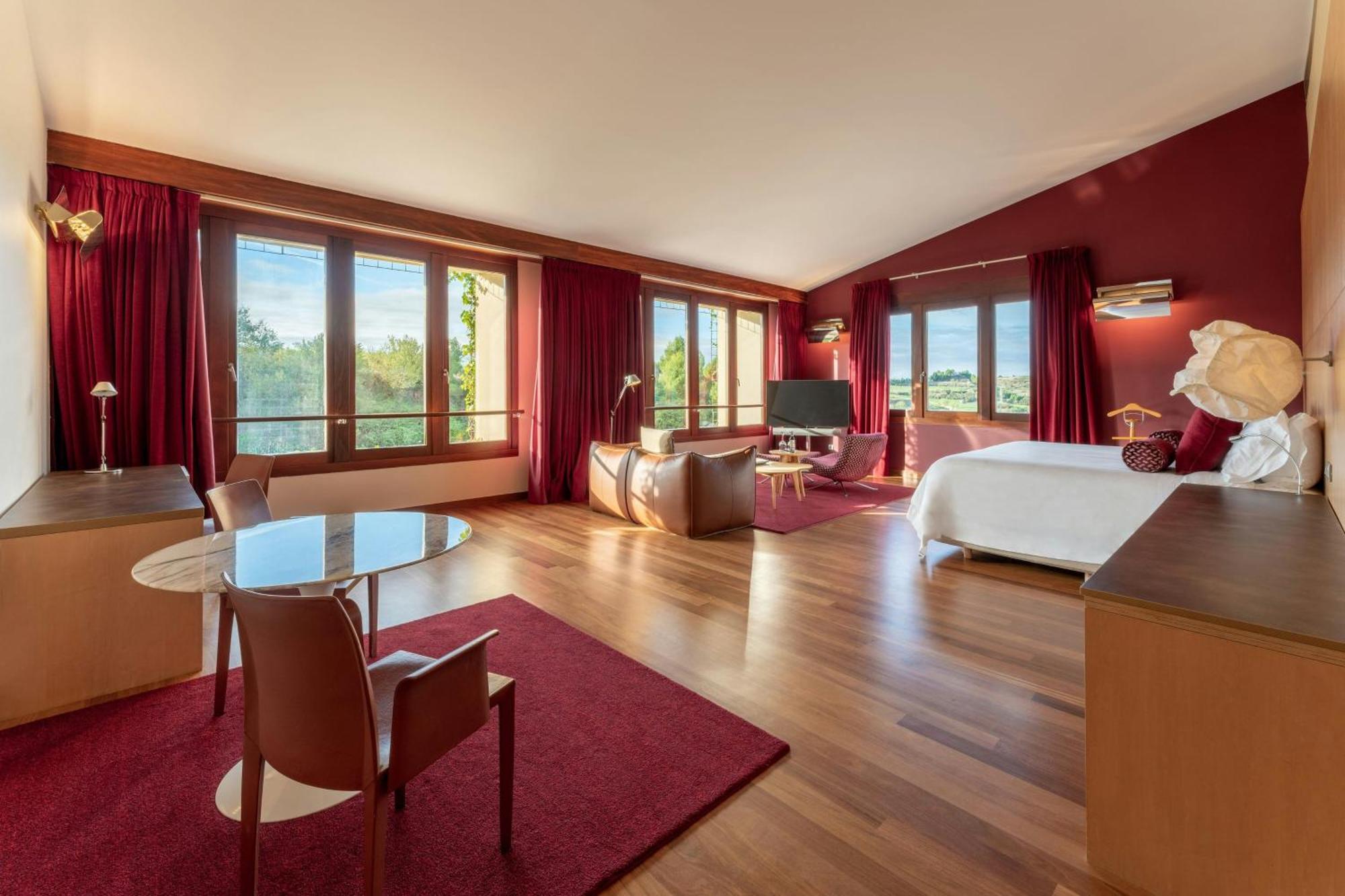 Hotel Marques De Riscal, A Luxury Collection Hotel, 5*